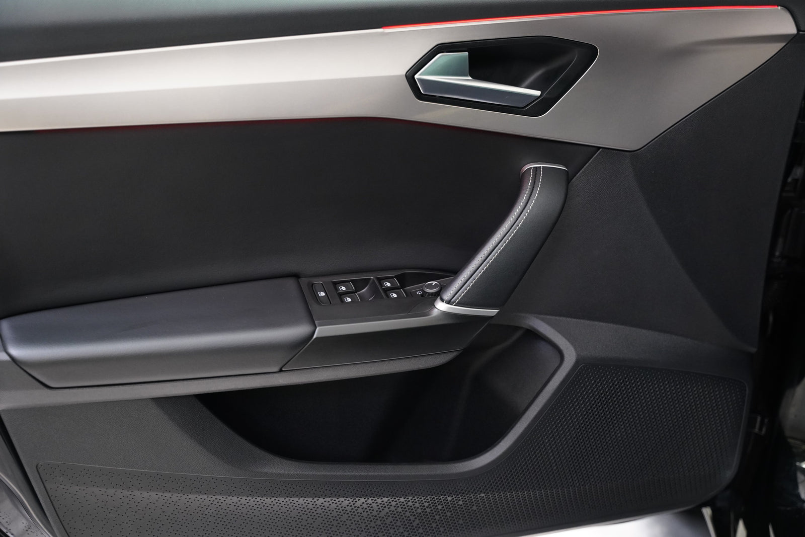 Seat Leon 2.0 TSI 140 kW DSG Xcellence – foto 12