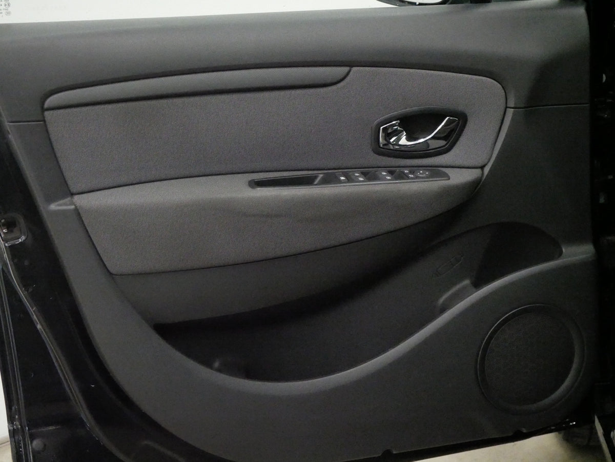 Renault Scénic 1.5 dCi 70 kW – foto 12