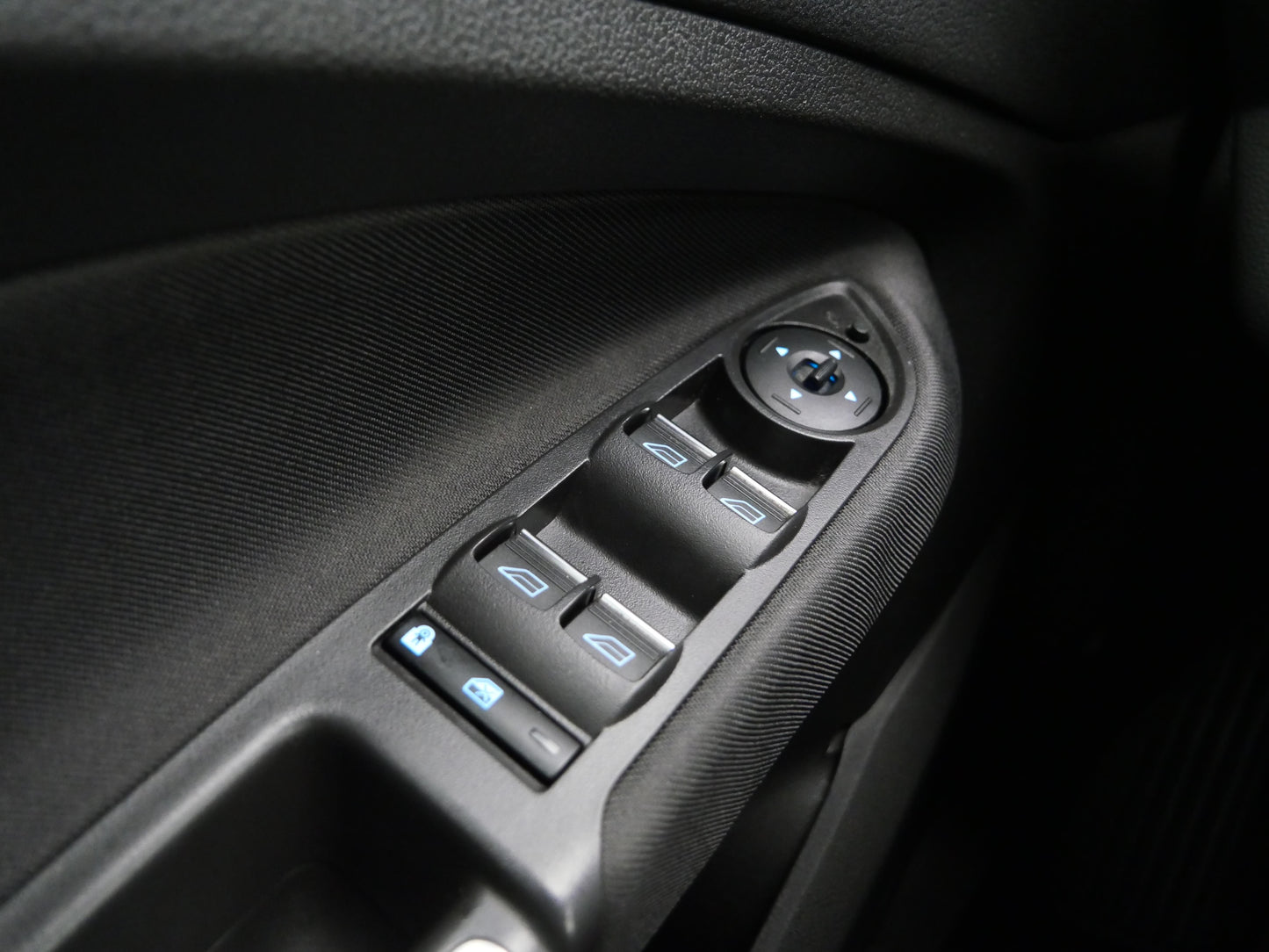 Ford C-MAX 1.0 EcoBoost 92 kW Titanium