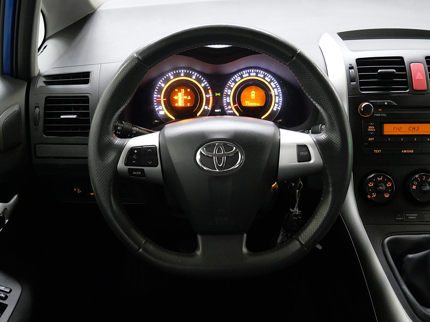 Toyota Auris 1.6i 97 kW Valvematic