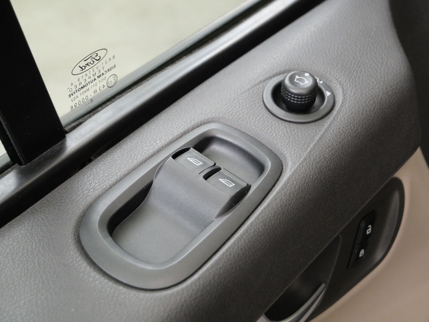 Ford Tourneo Custom 2.0 TDCi 125 kW L1 Titanium