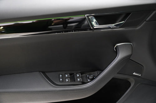 Škoda Superb 2.0 TSI 140 kW L&K DSG – foto 12