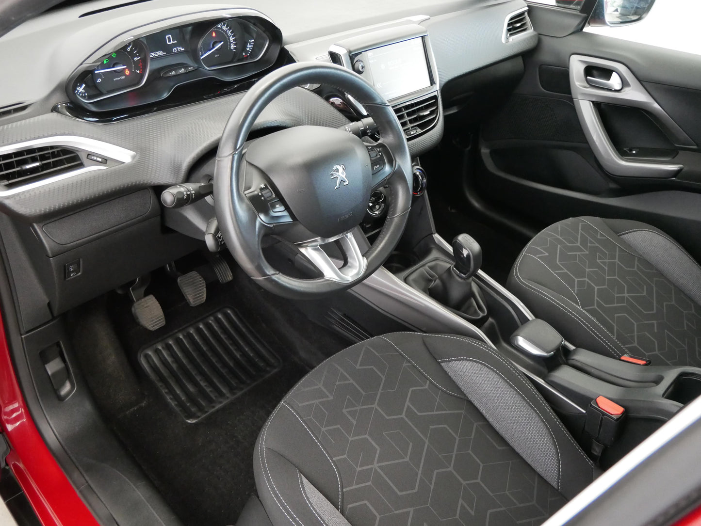 Peugeot 2008 1.2 Puretech 82 kW Active