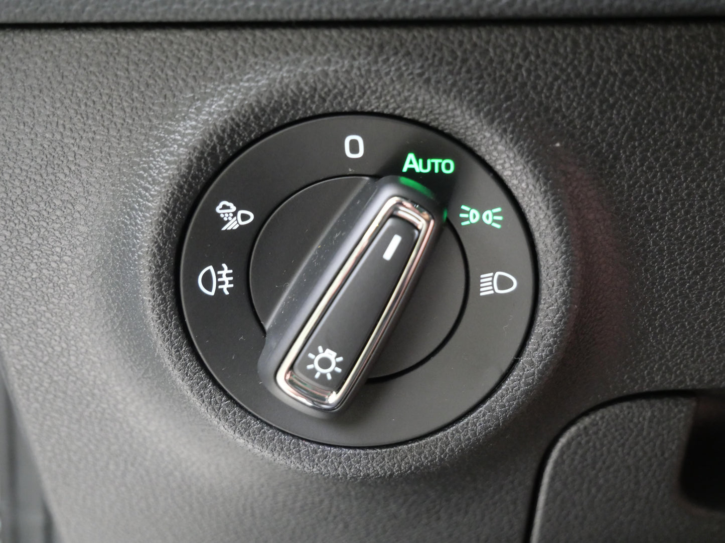 Škoda Karoq 1.5 TSI 110 kW Top Selection