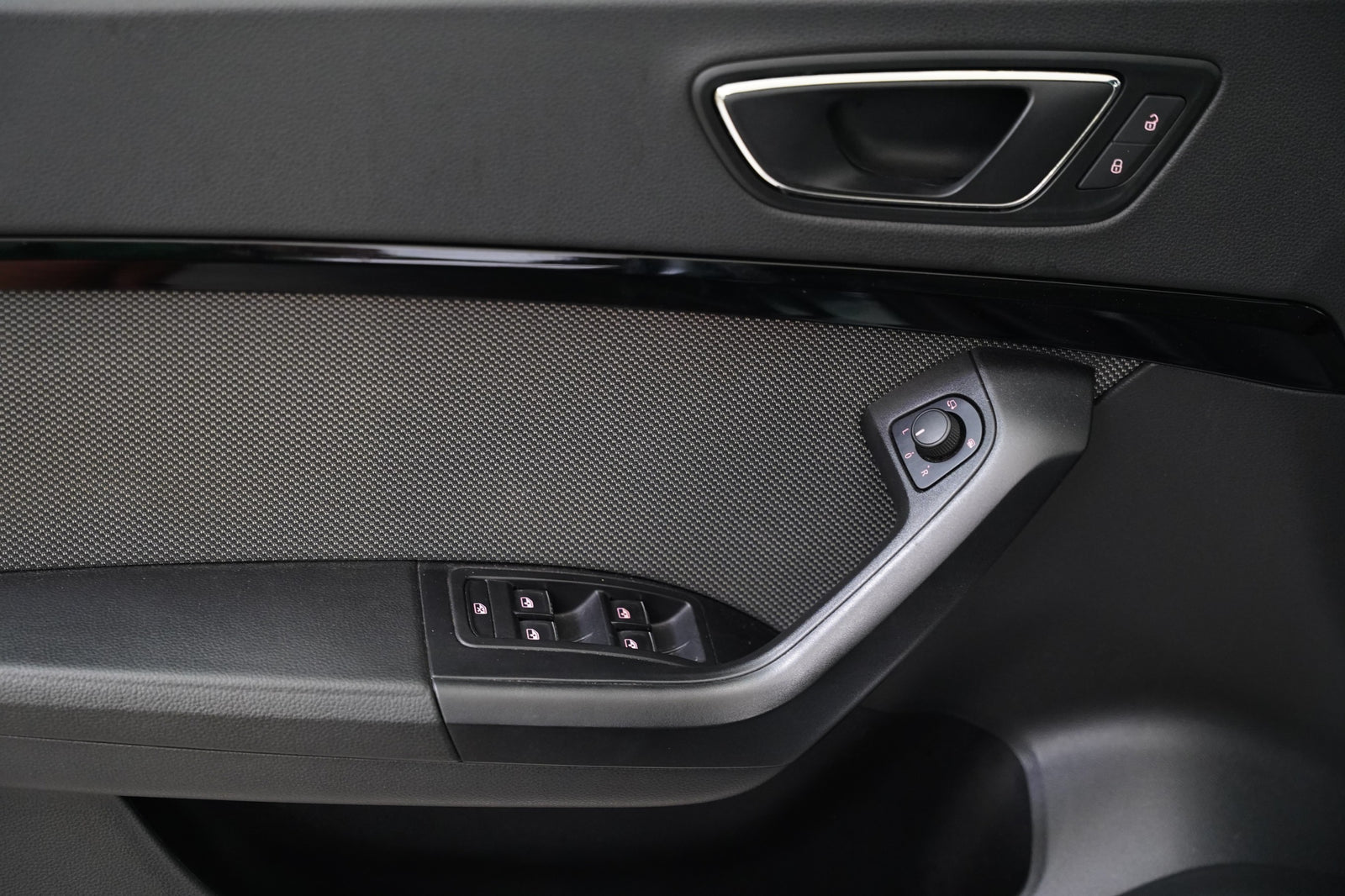 Seat Ateca 2.0 TSI 140kW 4Drive Xcellence – foto 12