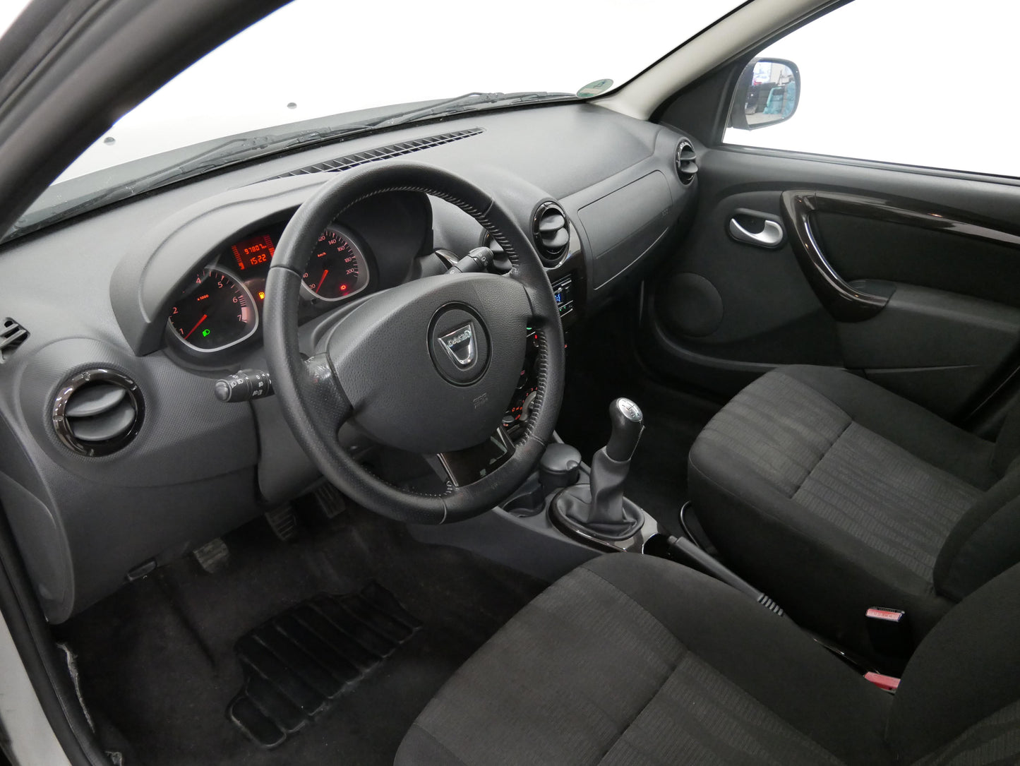 Dacia Duster 1.6i 77 kW Laureate
