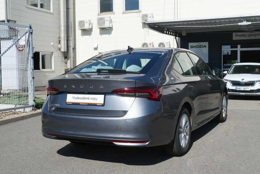 Škoda Octavia 1.5 TSI 110 kW Selection – foto 2