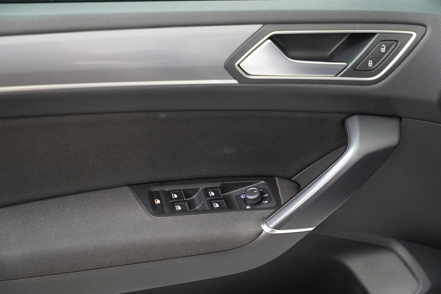 Volkswagen Touran 1.4 TDI 110 kW R-Line – foto 12