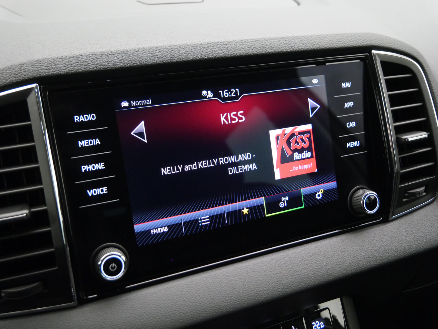 Škoda Karoq 1.5 TSI 110 kW Top Selection