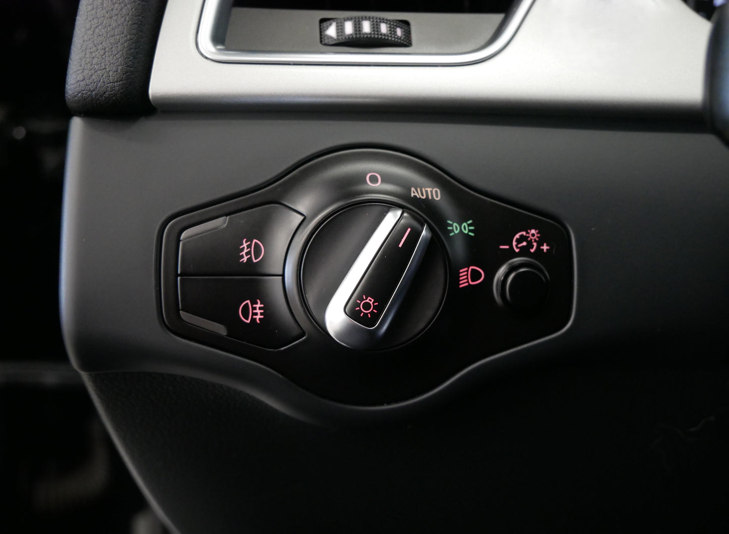 Audi A4 2.0 TDI 125 kW S line 4x4