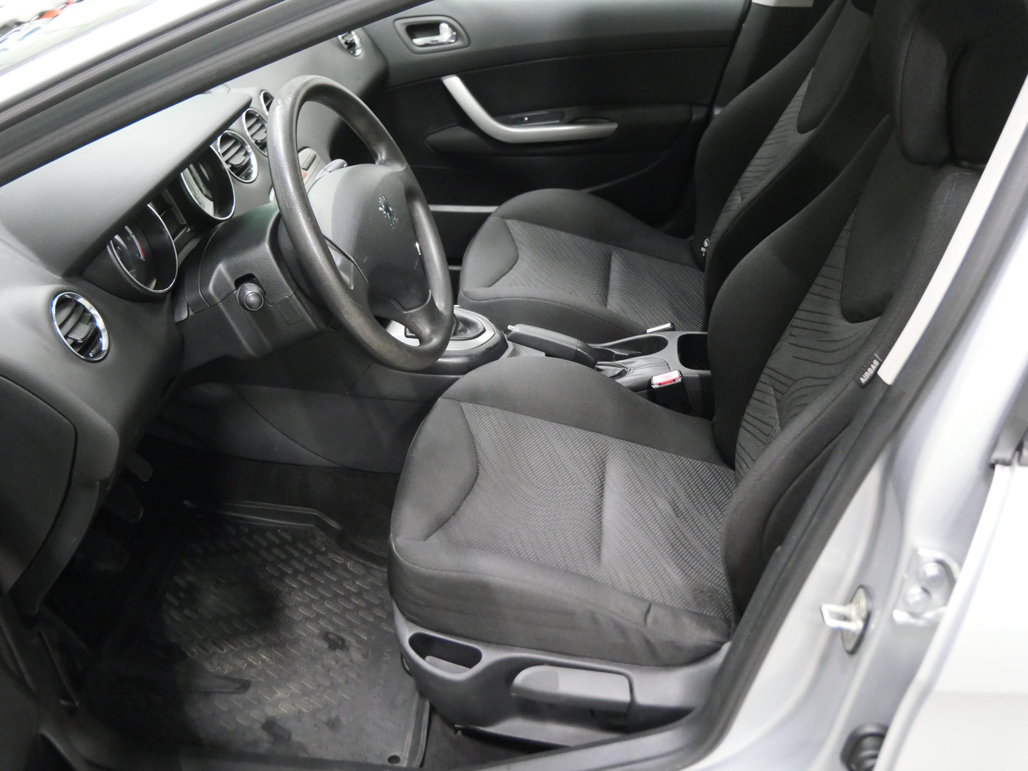 Peugeot 308 SW 1.4 16V VTI 70 kW