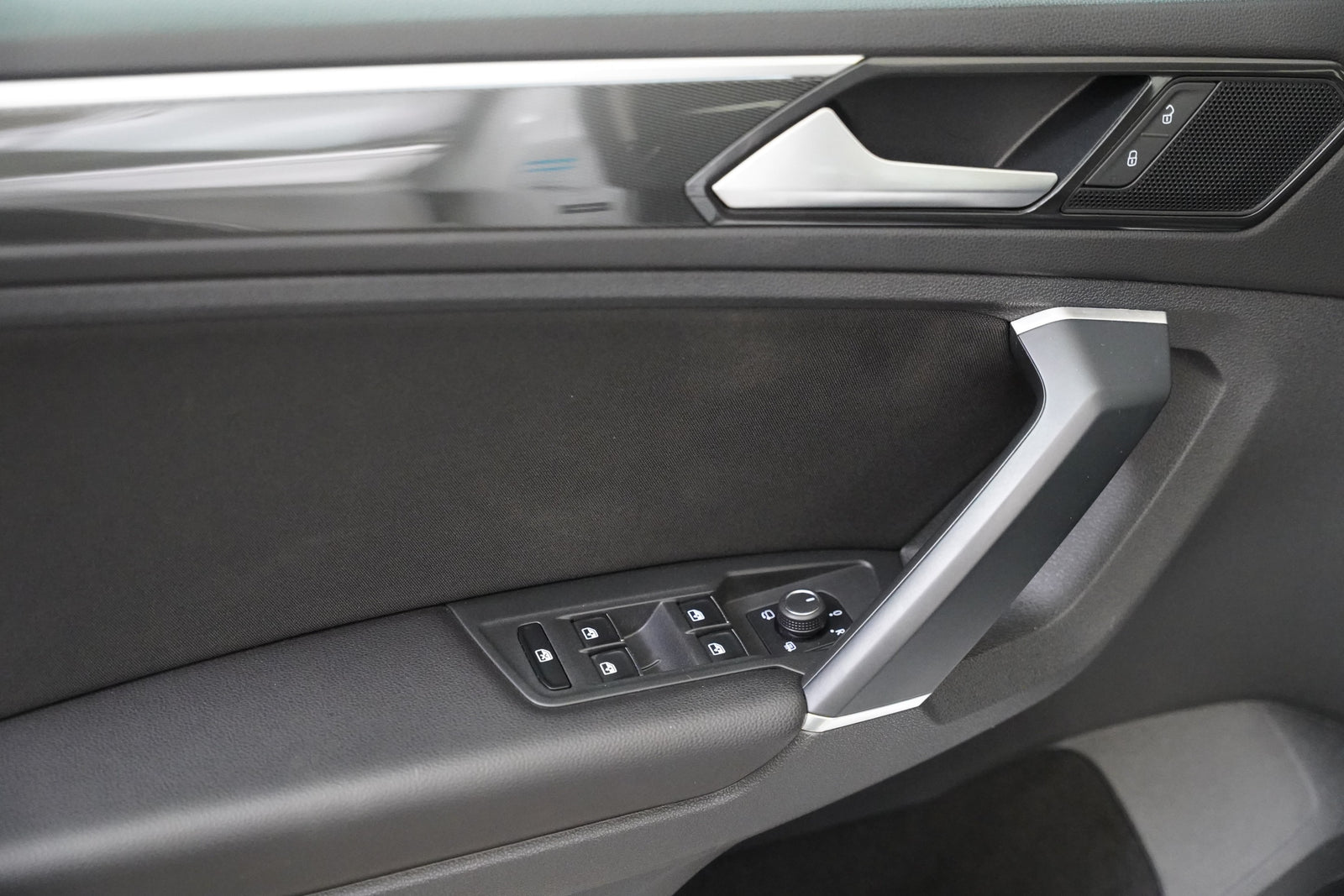 Volkswagen Tiguan 2.0 TDI 110 kW Highline – foto 12