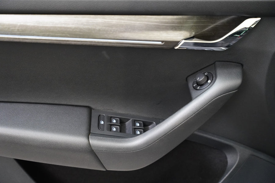 Škoda Octavia 2.0 TDI 135 kW 4x4 Scout – foto 12