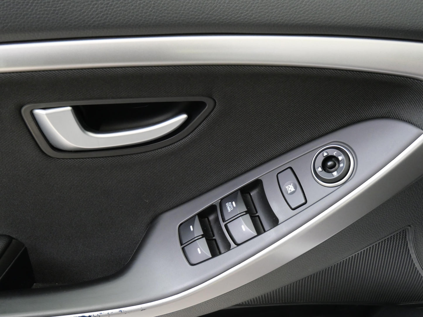 Hyundai i30 1.6 CVVT 88 kW Trikolor