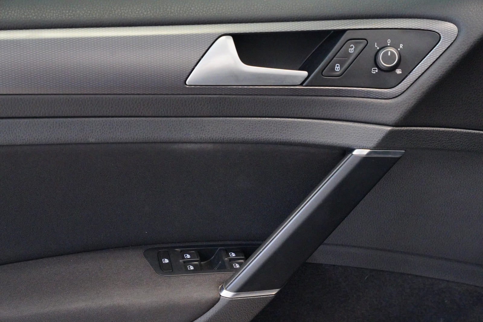 Volkswagen Golf 2.0 TDI 110 kW Lounge – foto 12