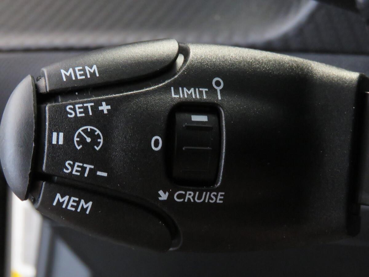 Peugeot 2008 1.2 PureTECH 96 kW Allure