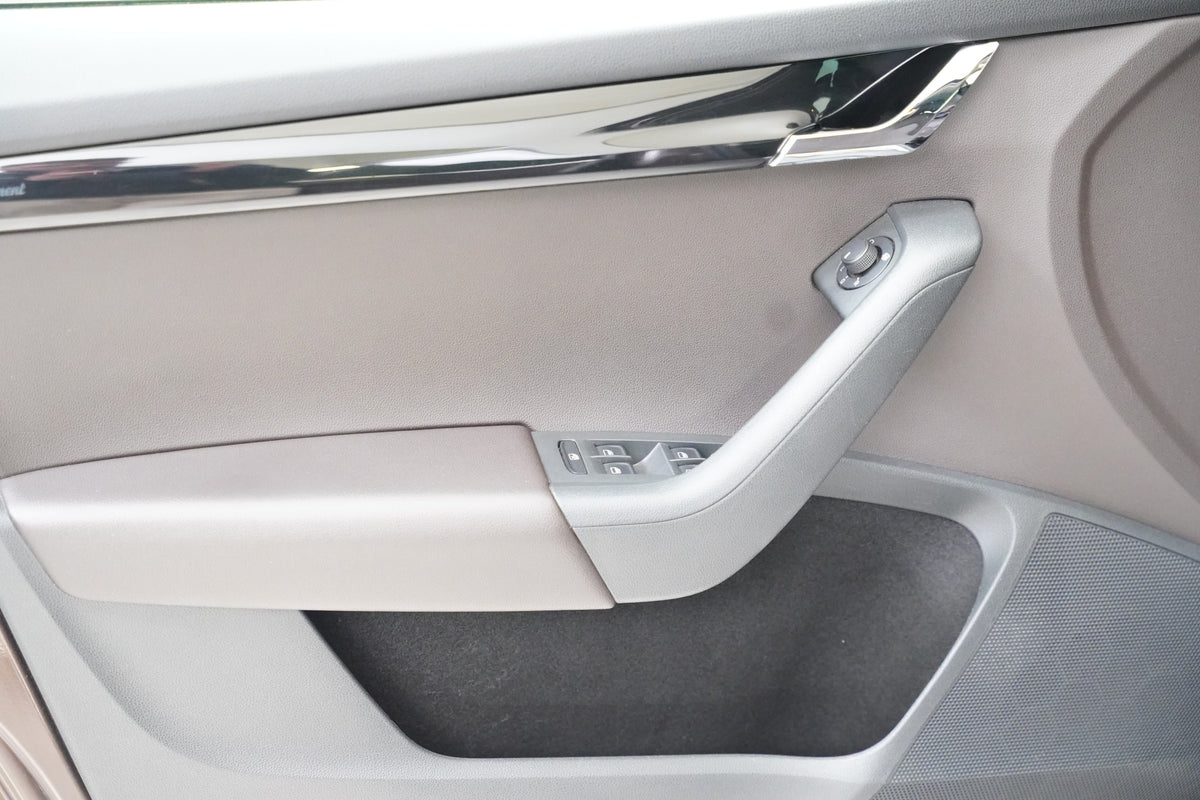 Škoda Octavia 2.0 TDI 135 kW DSG 4x4 L&K – foto 12