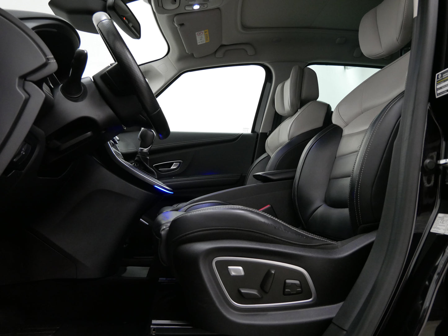 Renault Grand Scénic 1.6 dCi 118 kW Initiale Paris
