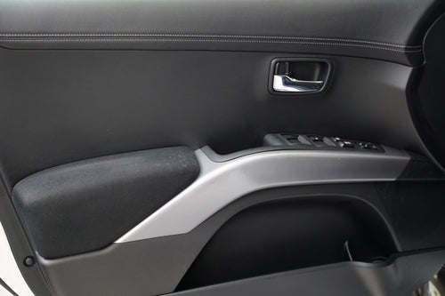 Mitsubishi Outlander 2.2 DI-D 130kW – foto 12