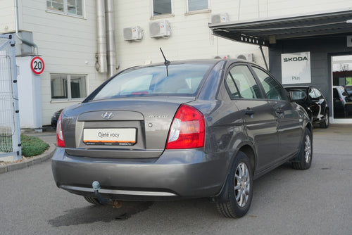 Hyundai Accent 1.4 16V 71 kW – foto 2
