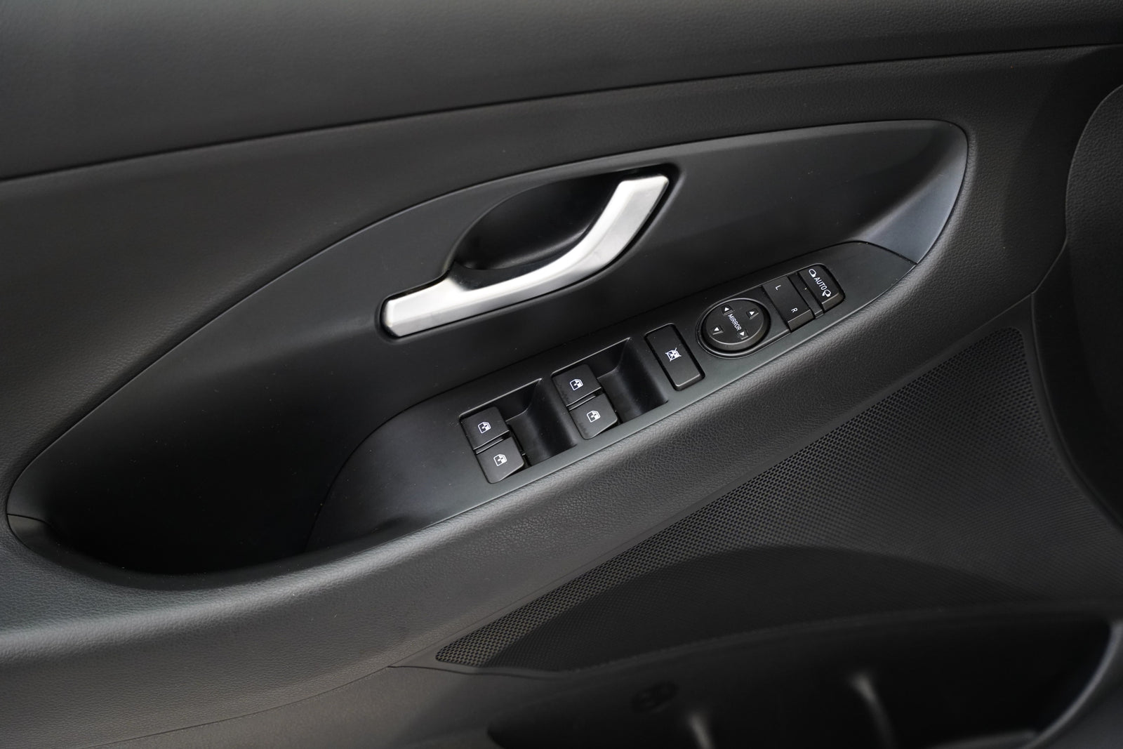 Hyundai i30 1.0 T-GDI 88 kW – foto 12
