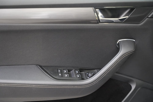 Škoda Superb 2.0 TDI 110 kW Style – foto 12