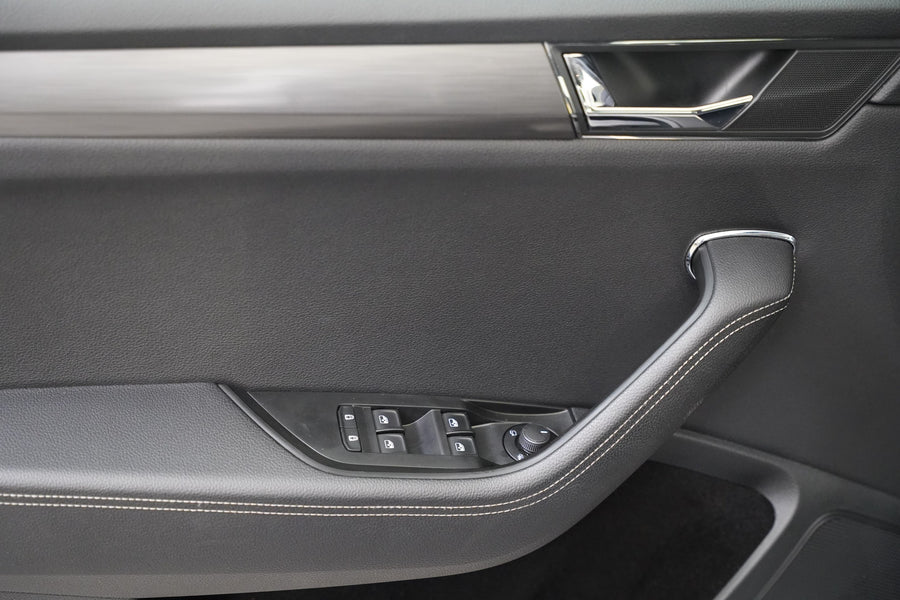 Škoda Superb 2.0 TDI 110 kW Style – foto 12