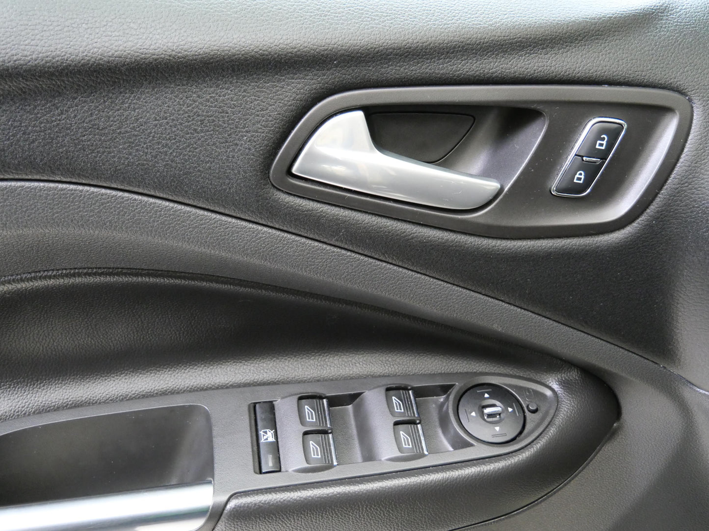 Ford Kuga 1.6 EcoBoost 110 kW Trend