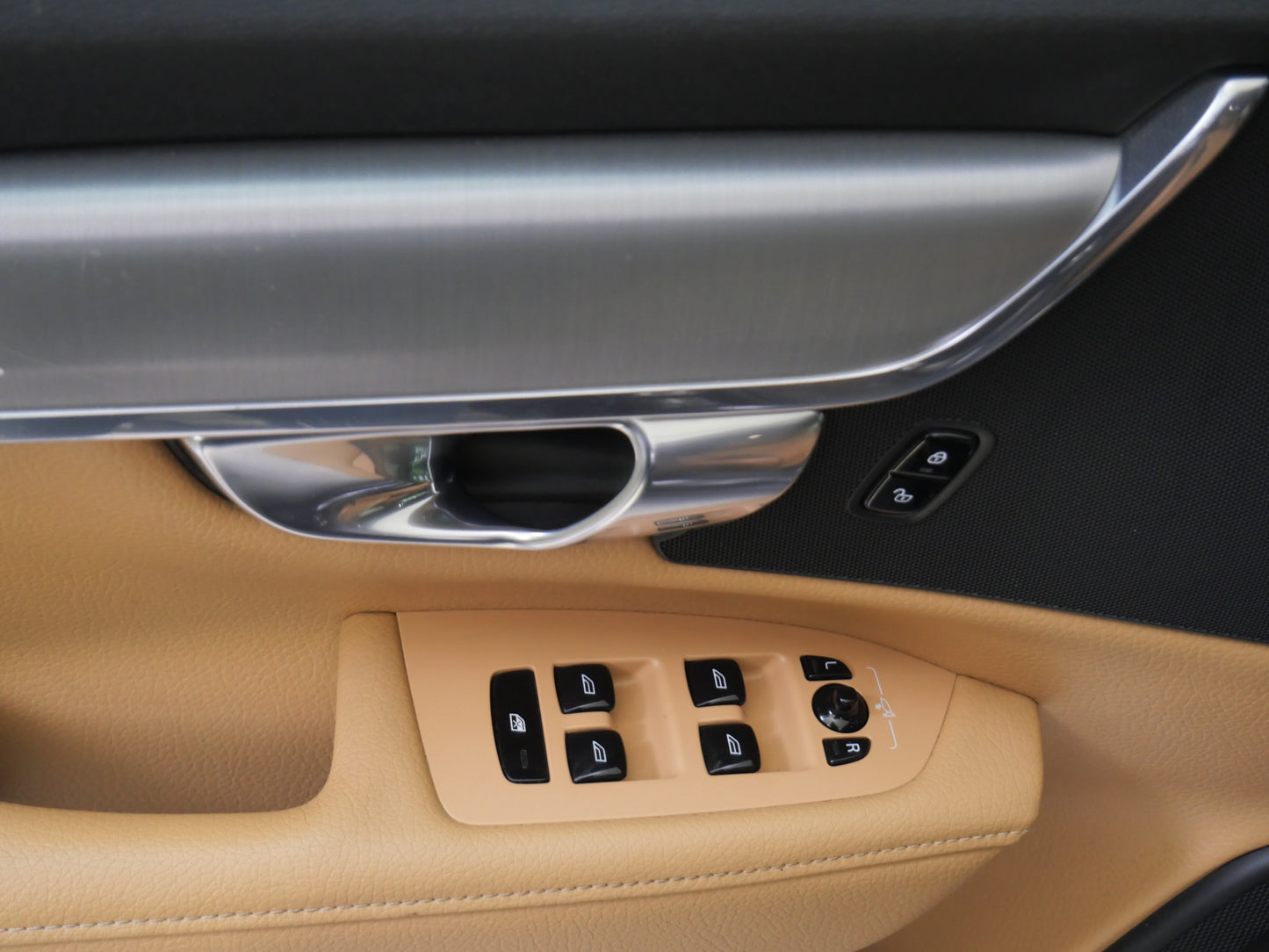 Volvo V90 D3 110 kW AUT Momentum