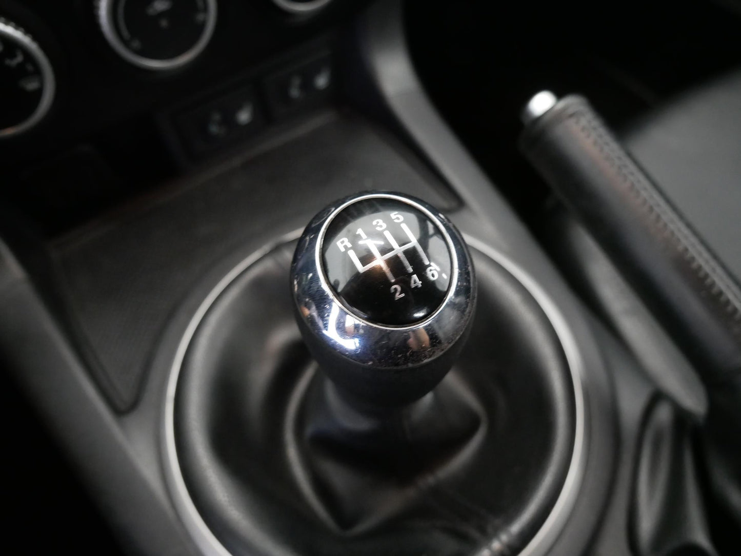 Mazda MX-5 2.0 i 118 kW Revolution