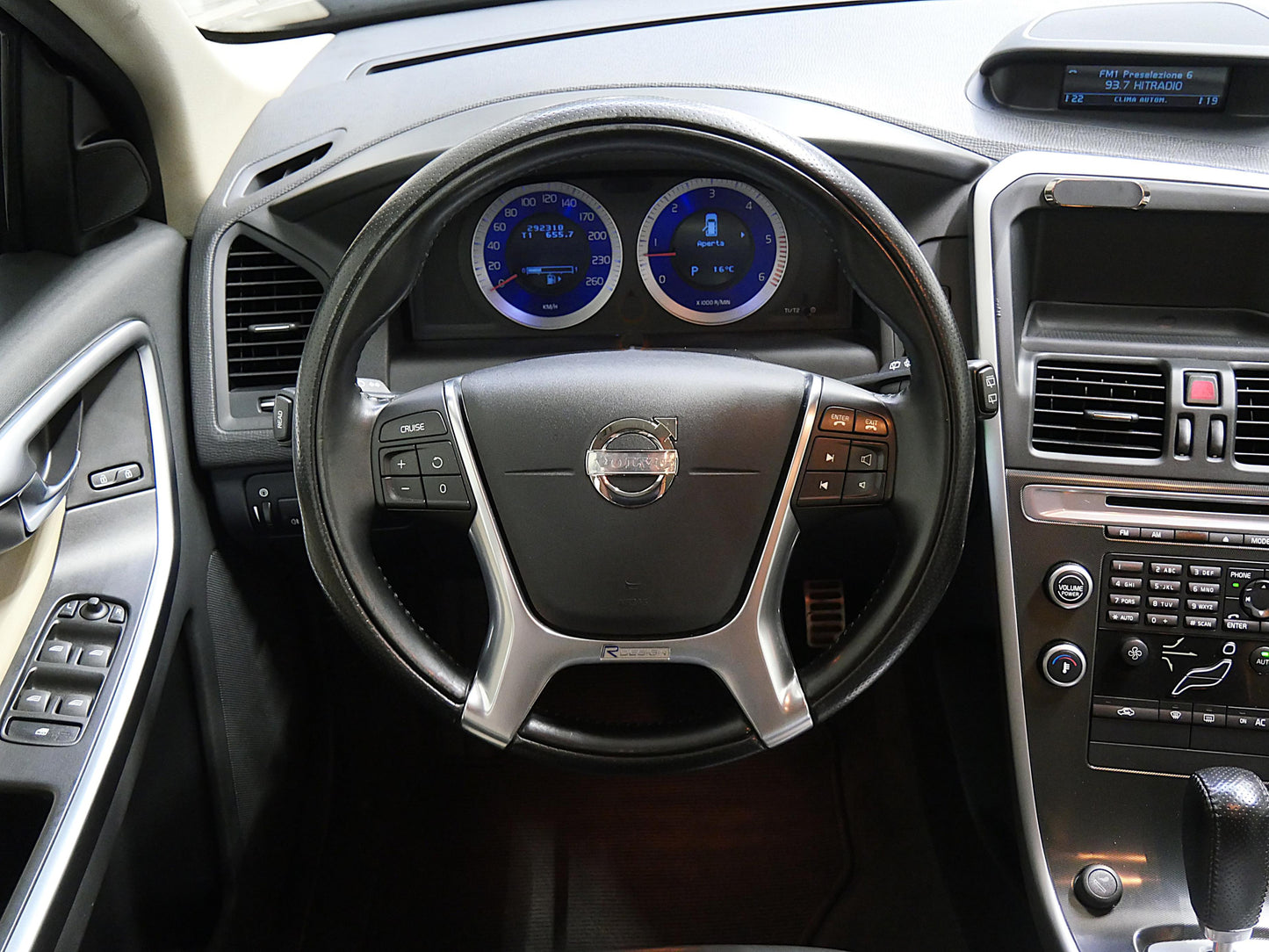 Volvo XC60 D3 120 kW AUT R-Design