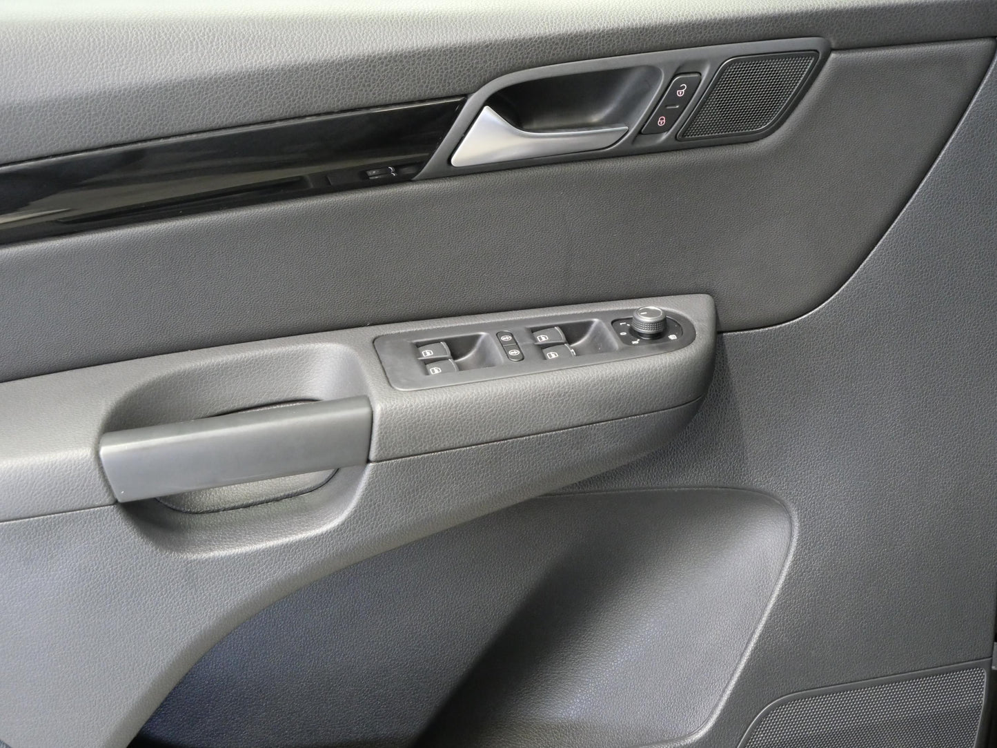 Volkswagen Sharan 2.0 TDI 130 kW Highline 4x4