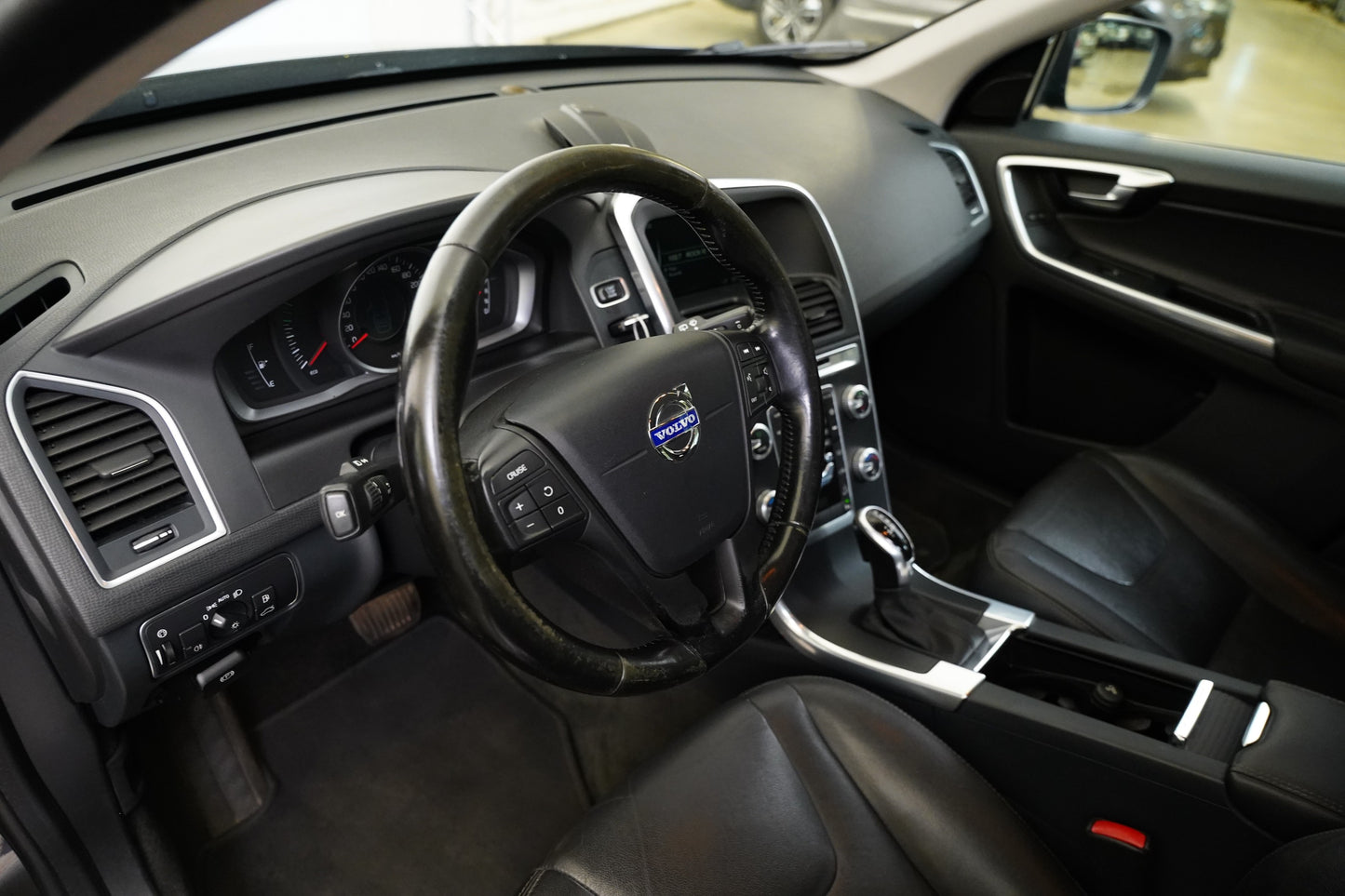 Volvo XC60 2.4 D4 133 kW AWD Kinetic