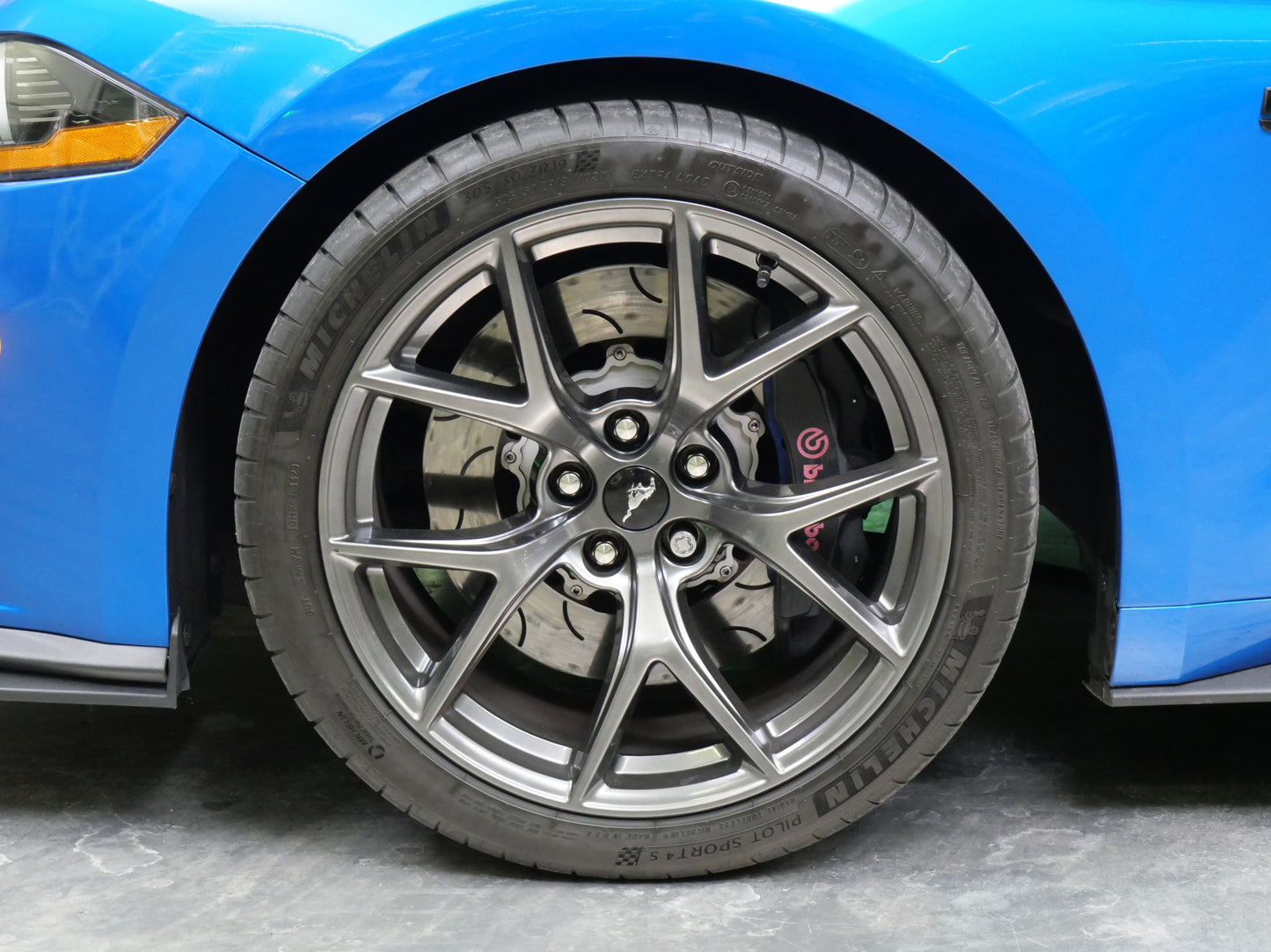 Ford Mustang 5.0 V8 514 kW Roush