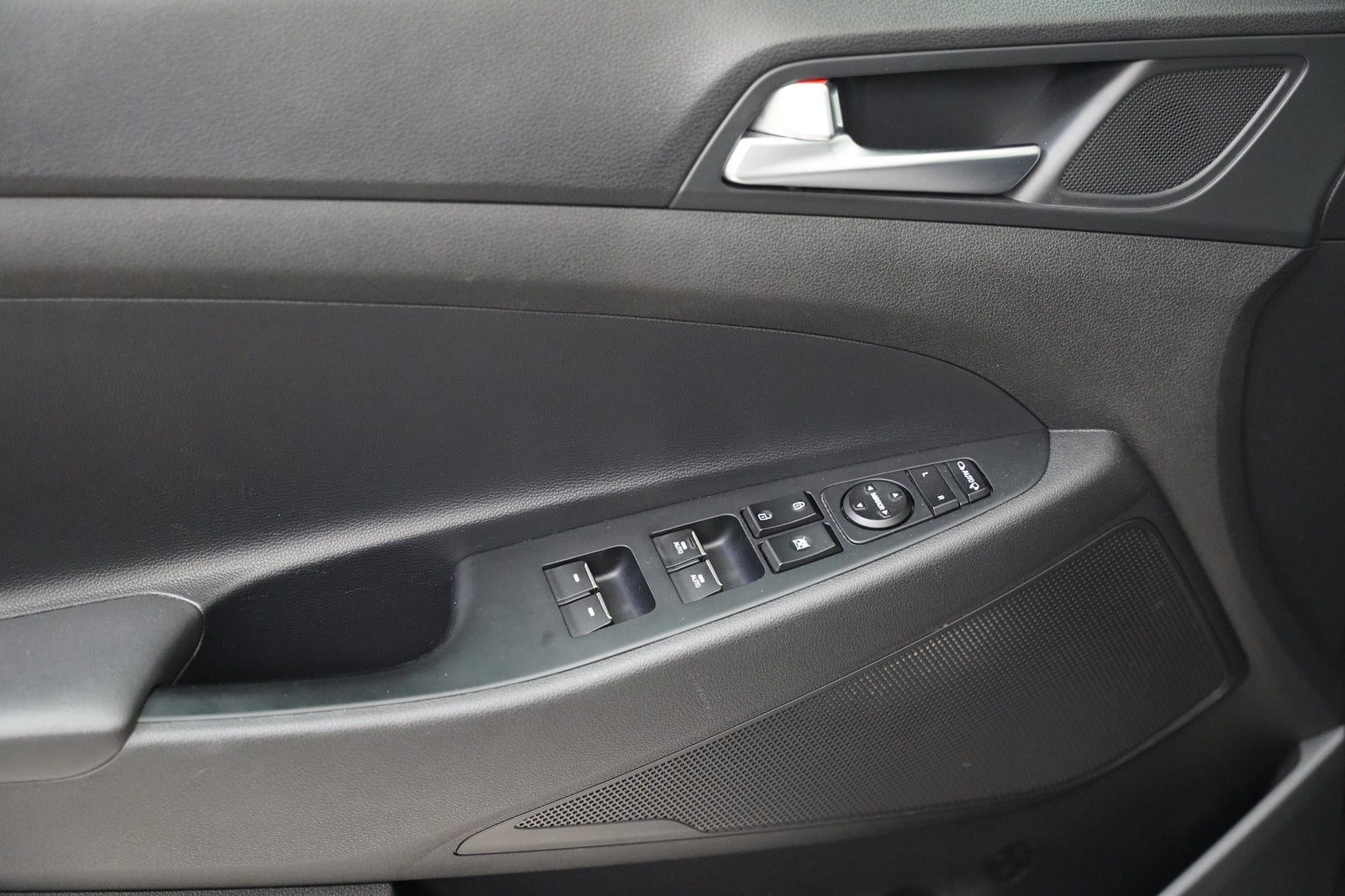 Hyundai Tucson 1.6 T-GDI 130 kW – foto 12