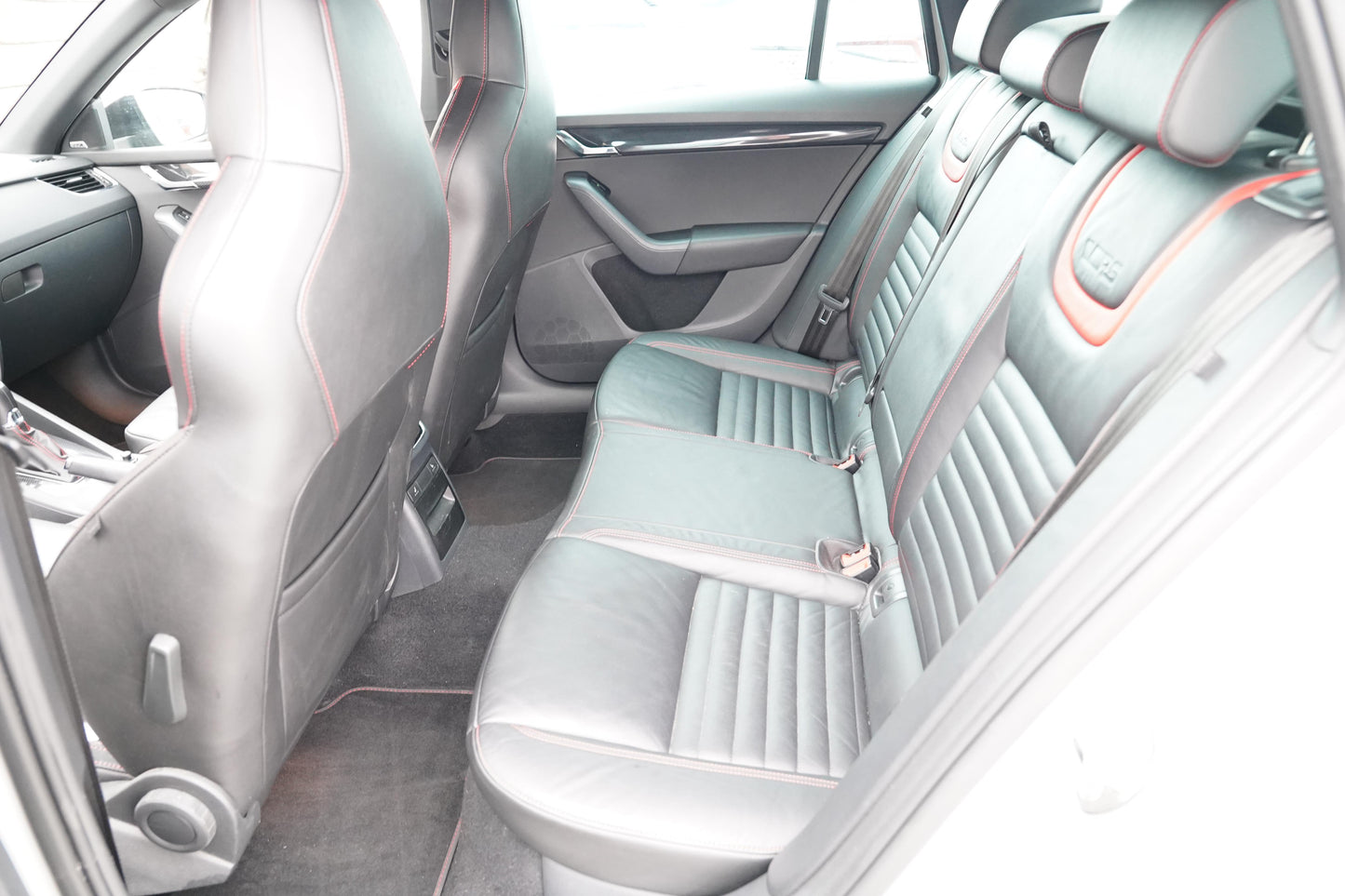 Škoda Octavia 2.0 TDI 135 kW DSG RS