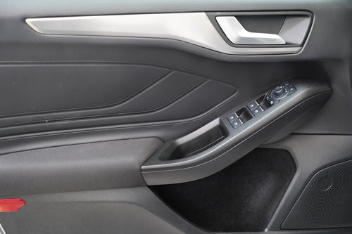 Ford Focus 1.0 EcoBoost 114 kW Titanium – foto 12