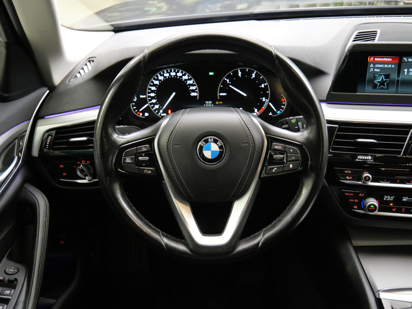BMW Řada 5 520d xDrive 140 kW