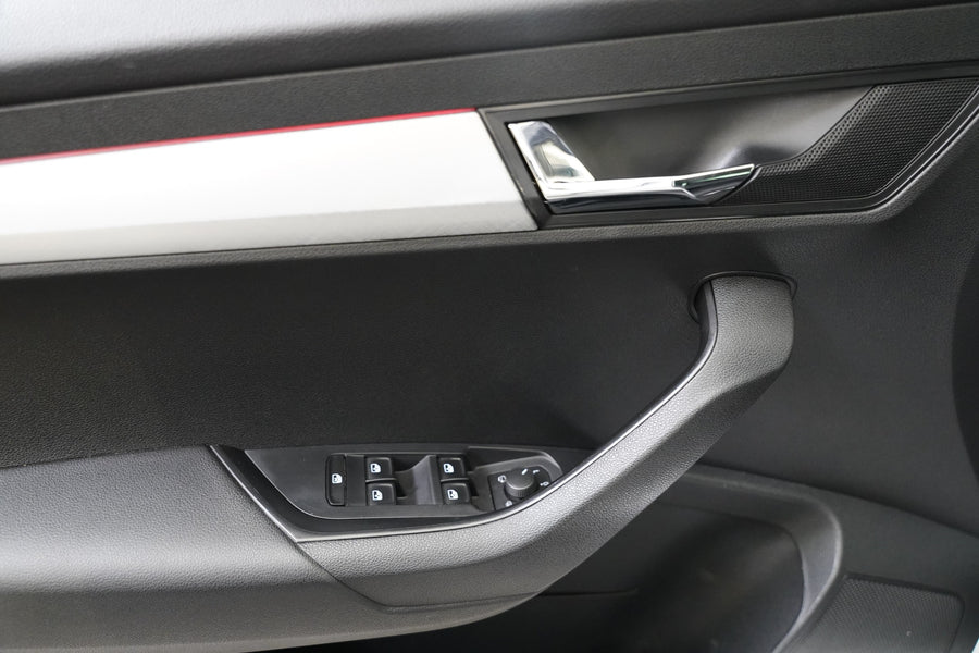Škoda Karoq 1.5 TSI 110 kW DSG Ambition – foto 12