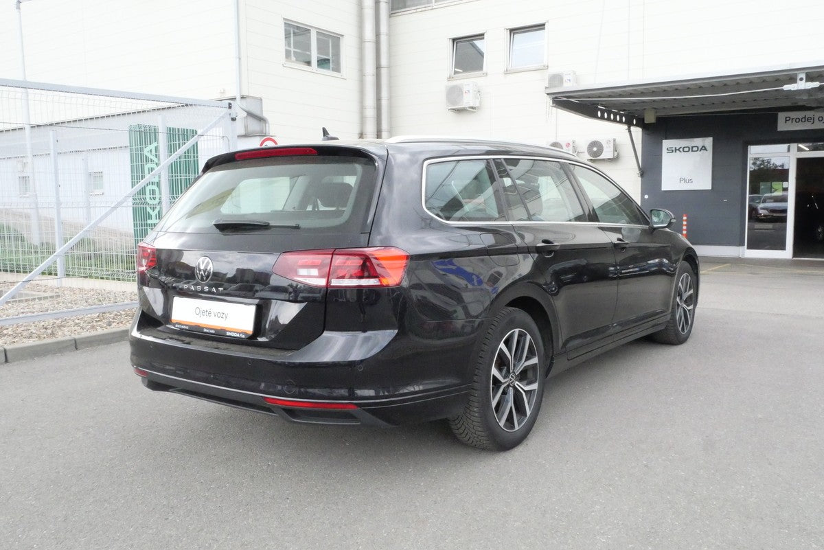 Volkswagen Passat 2.0 TDI 110kW BMT DSG Business