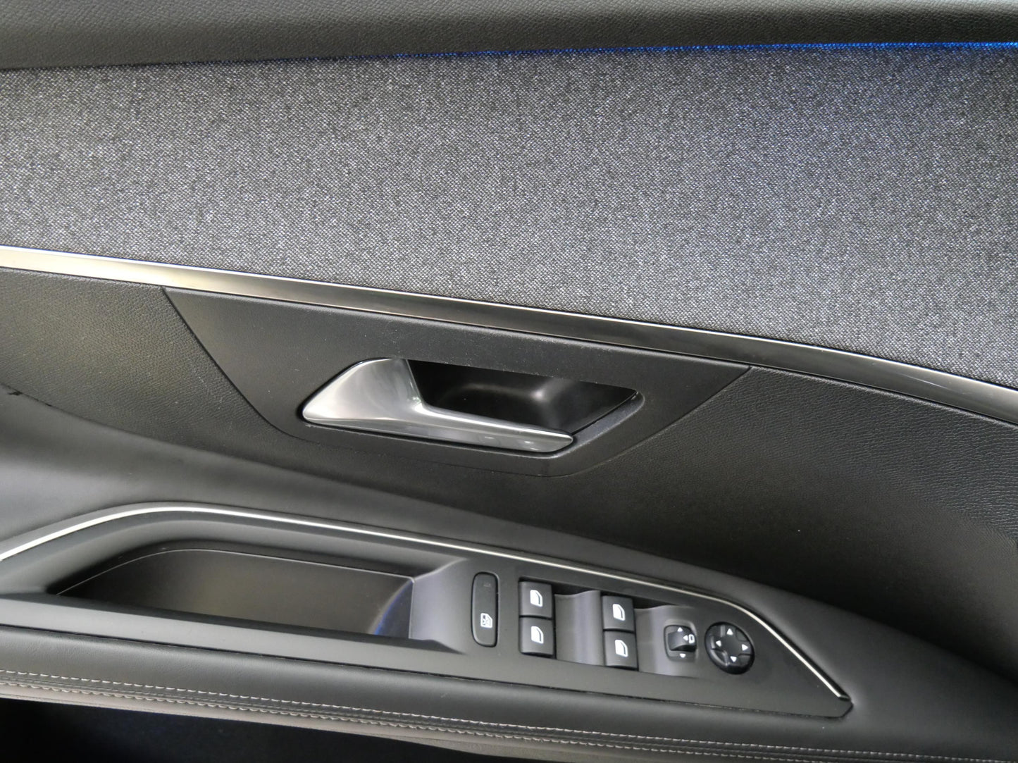 Peugeot 3008 1.2 PureTech 96 kW Allure