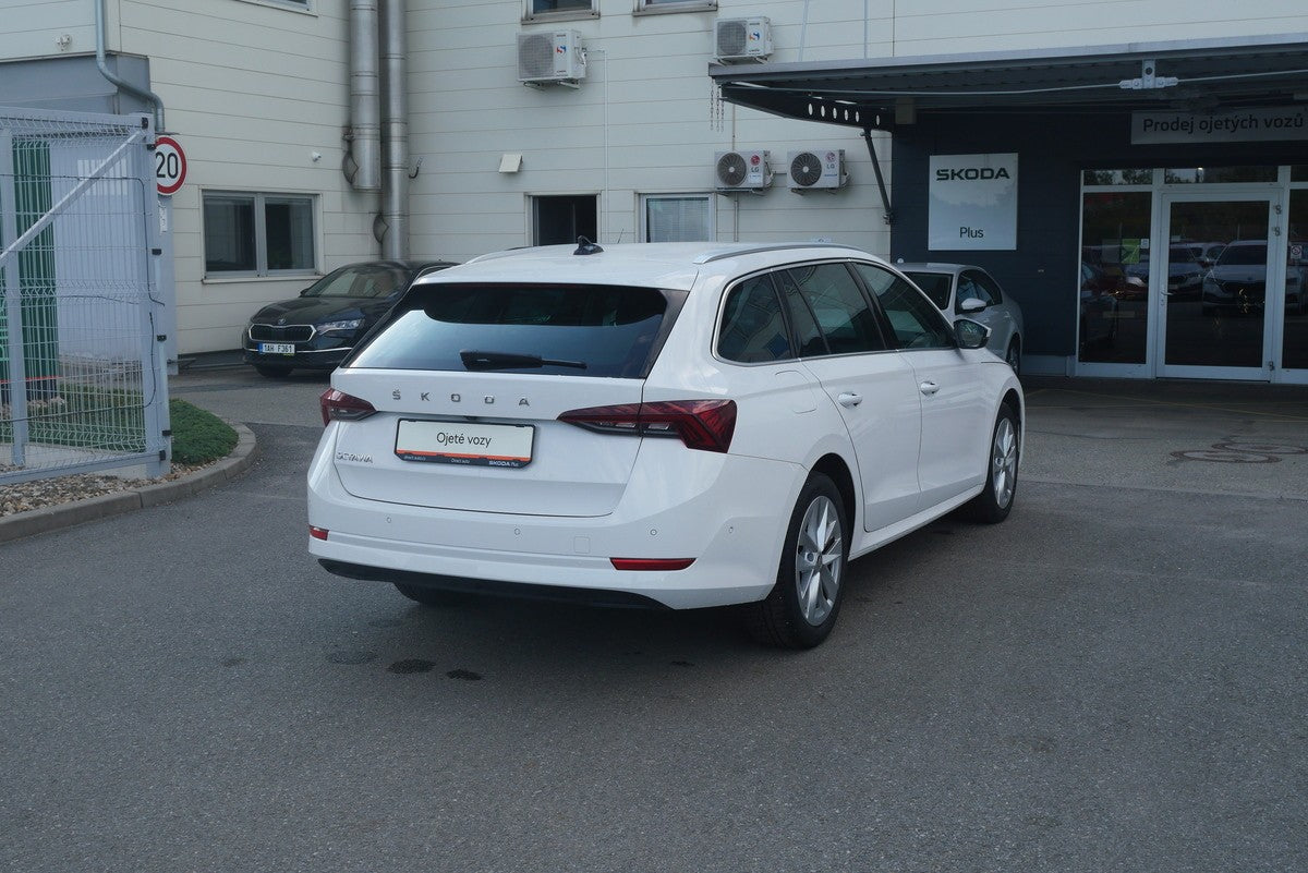 Škoda Octavia 2.0 TDI 110kW DSG Style Combi