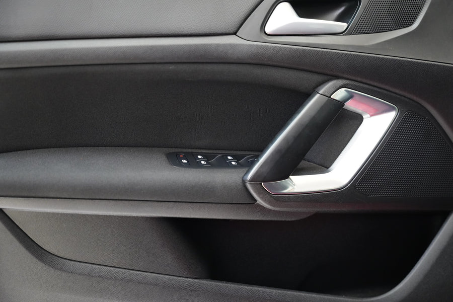 Peugeot 308 1.2 PT 96 kW – foto 12