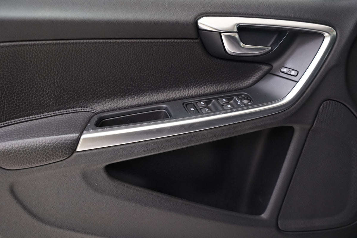 Volvo S60 2.4 D5 151 kW – foto 12