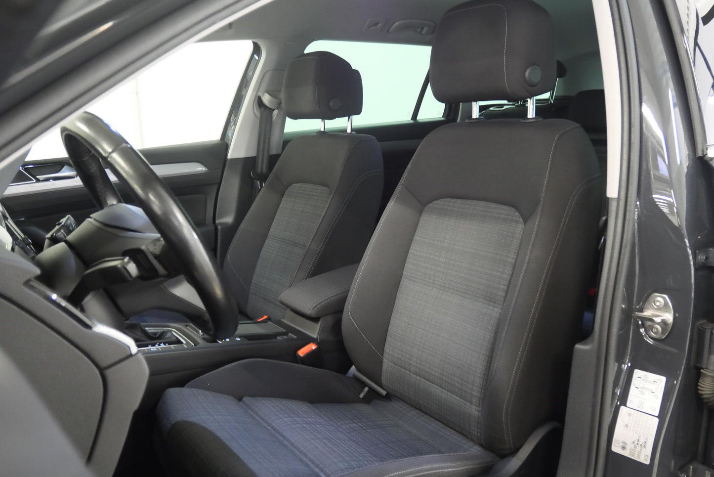 Volkswagen Passat 2.0 TDI 110 kW DSG Business