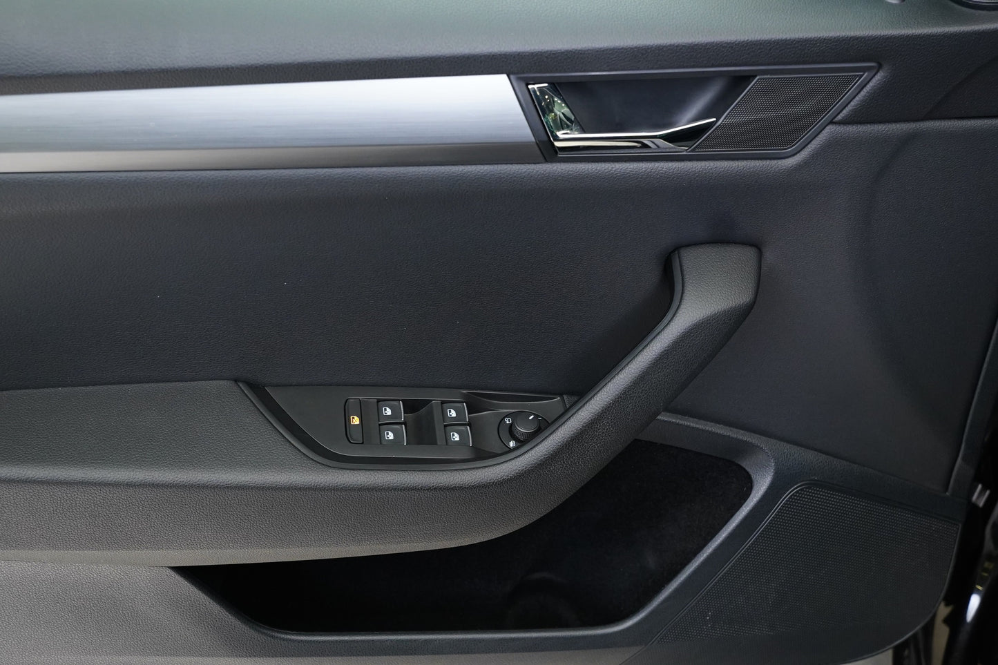 Škoda Superb 2.0 TDI 140 kW DSG Style
