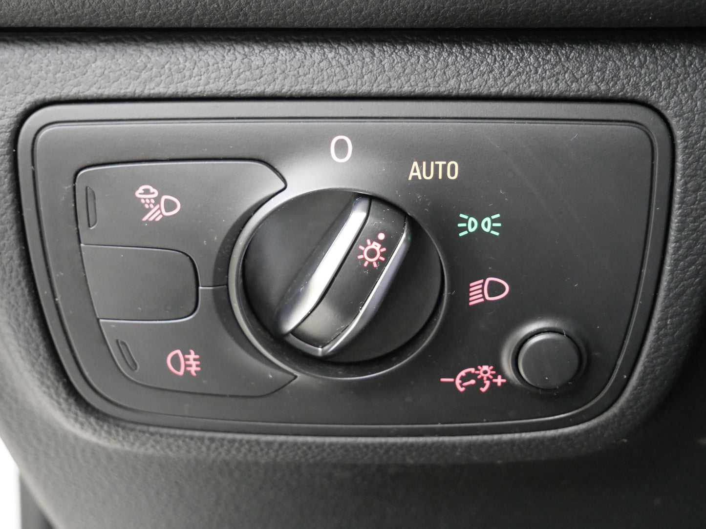 Audi A6 allroad quattro 3.0 TDI V6 200 kW Allroad