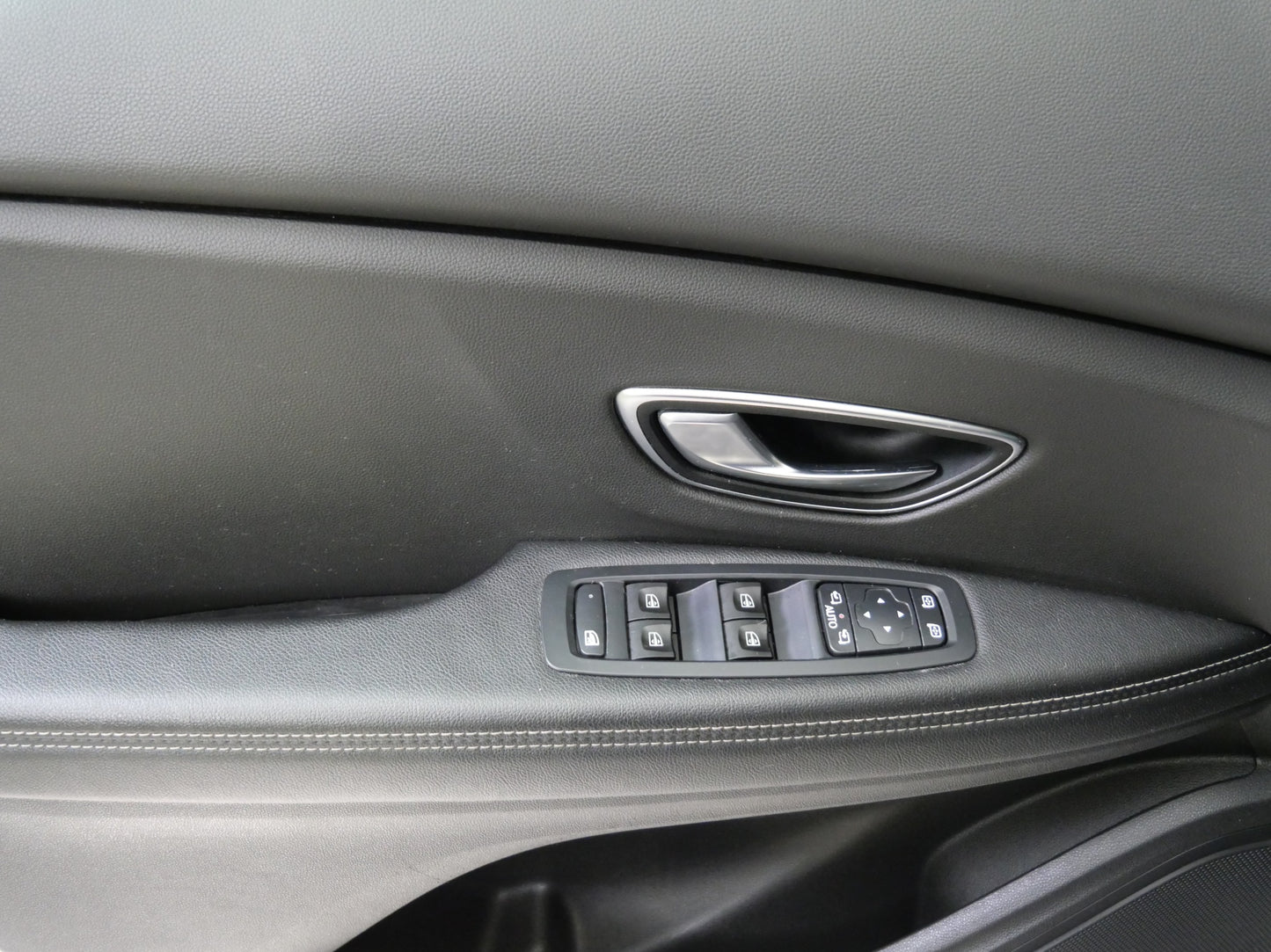 Renault Grand Scénic 1.6 dCi 96 kW Energy Business