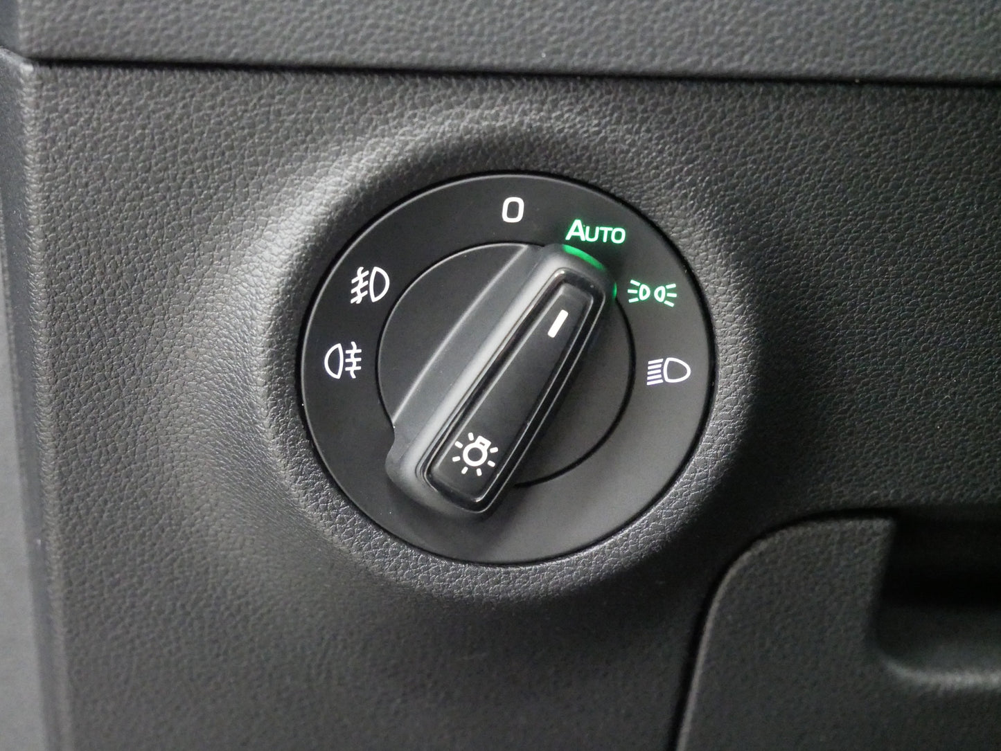 Škoda Karoq 1.6 TDI 85 kW Ambition