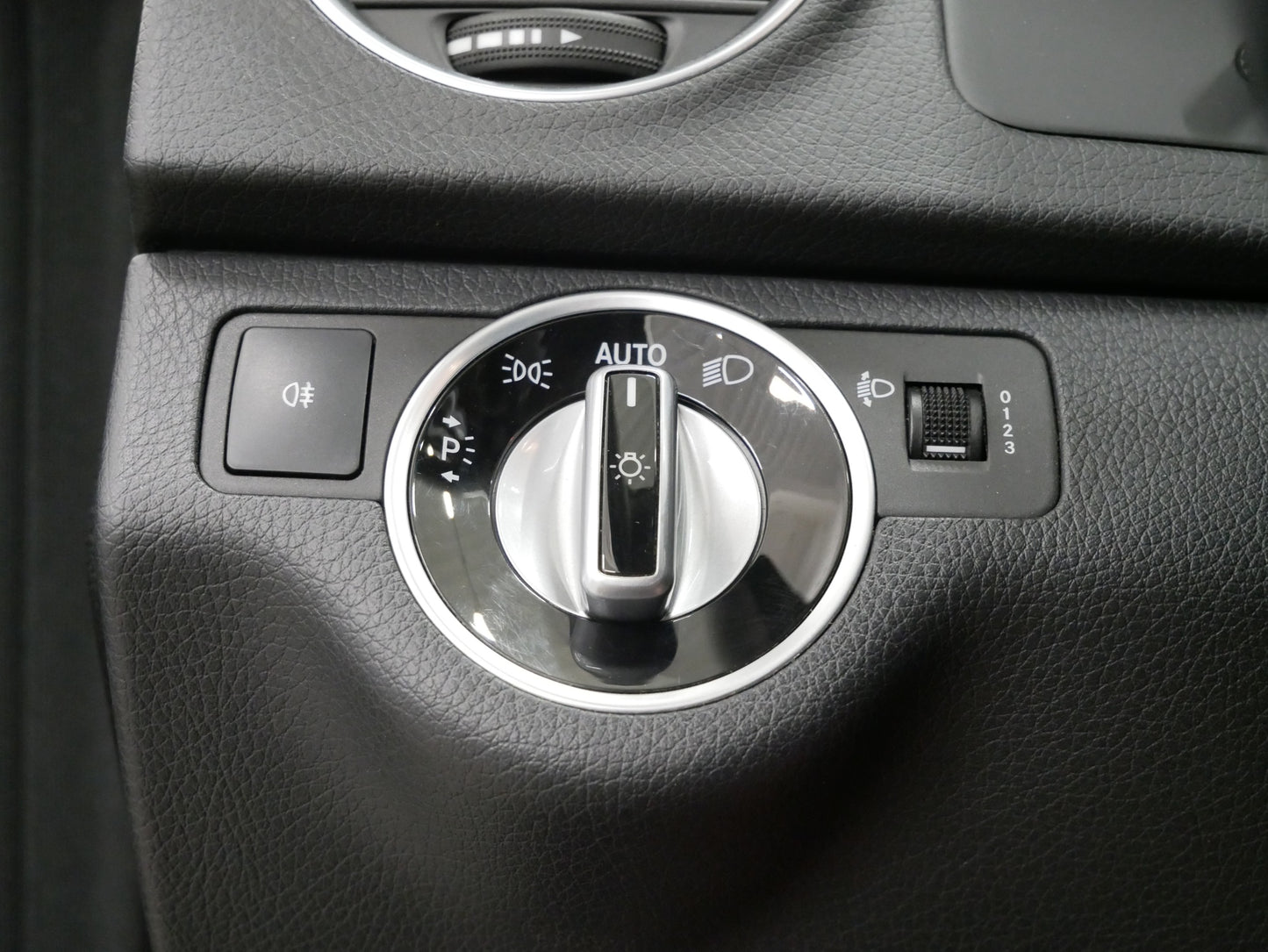 Mercedes-Benz Třídy C 200 T-CDI 100 kW Elegance